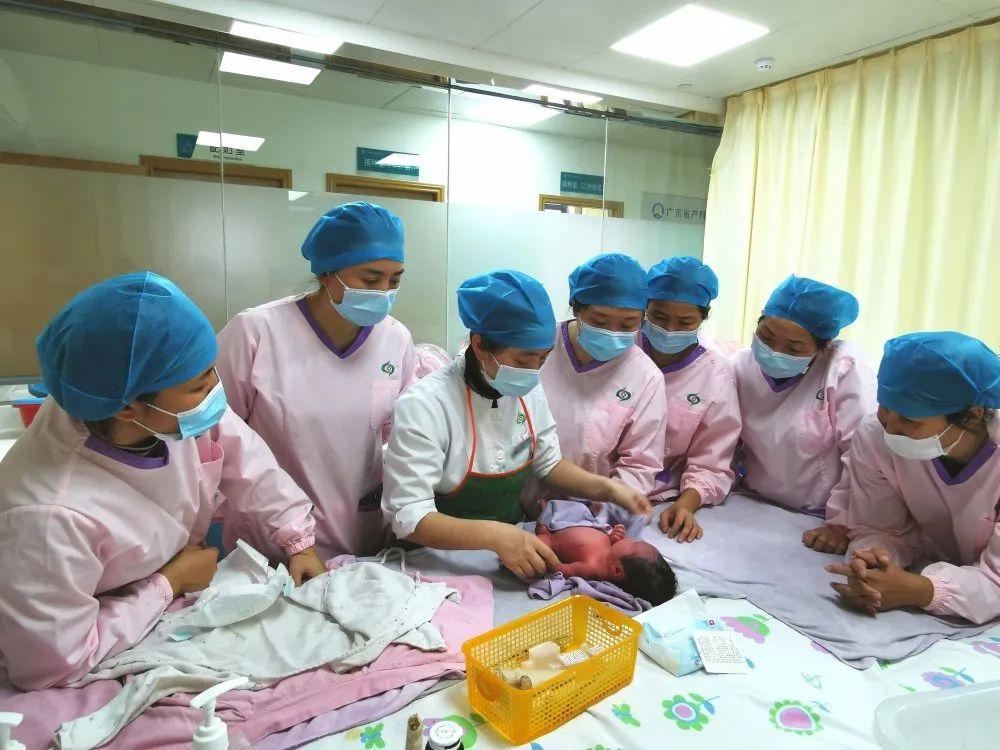 云县妇婴监护型护送